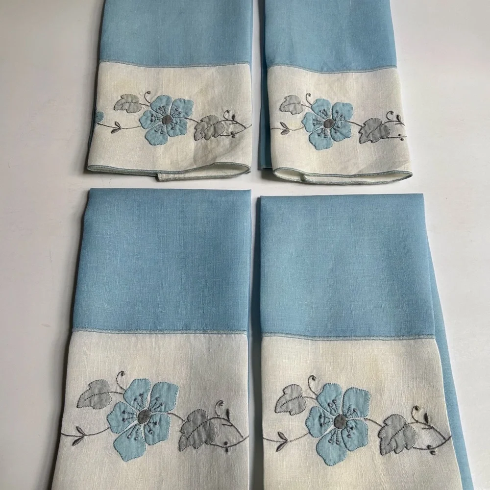 Vintage Set of 4 Embroidered Blue & Floral Finger Tip Towels